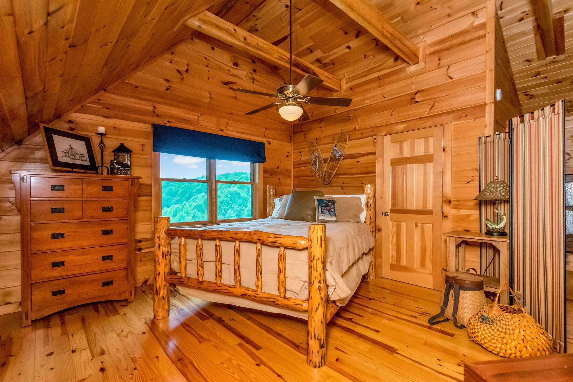 This room boasts stunning long-range views.
